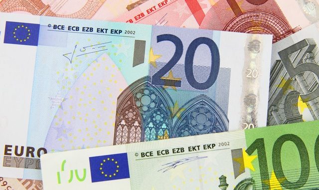 27-jähriger unterschlägt Geld und täuscht Raubüberfall vor 27-jähriger unterschlägt Geld und täuscht Raubüberfall vor