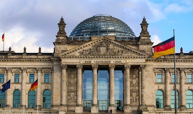 Noch nicht einmal der Bundestag ist vor Vandalismus sicher