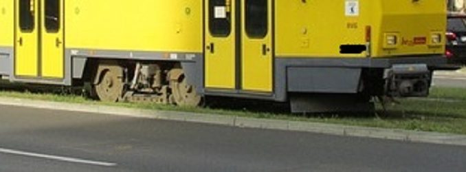 BVG-Tram stärker als Audi BVG-Tram stärker als Audi