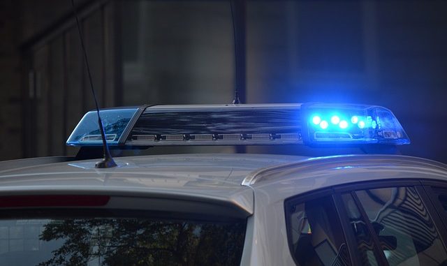 Fliegende Polizei – Streifenwagen der Polizei Hamburg landet auf dem Dach
