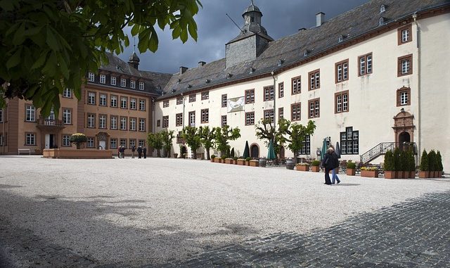 Symbolbild - Polizei musste aggressiven Flüchtling in Bad Berleburg in Gewahrsam nehmen